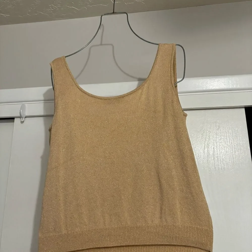 ✨ ST. JOHN BASICS Gold Knit Tank Shell Top | Size Large